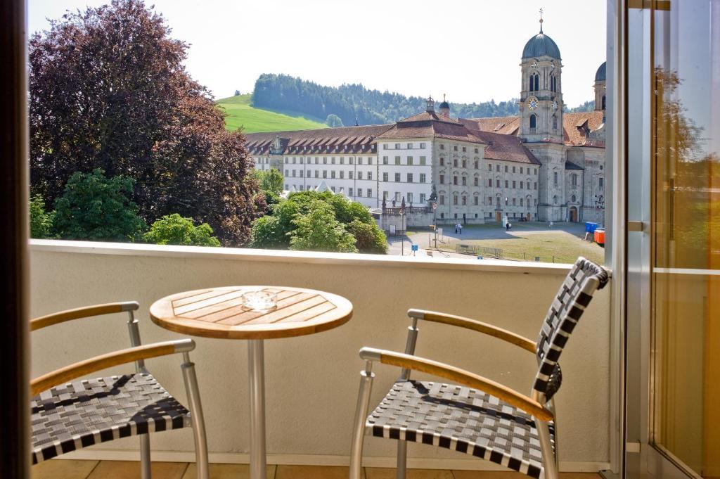 Hotel Drei Koenige Einsiedeln Δωμάτιο φωτογραφία